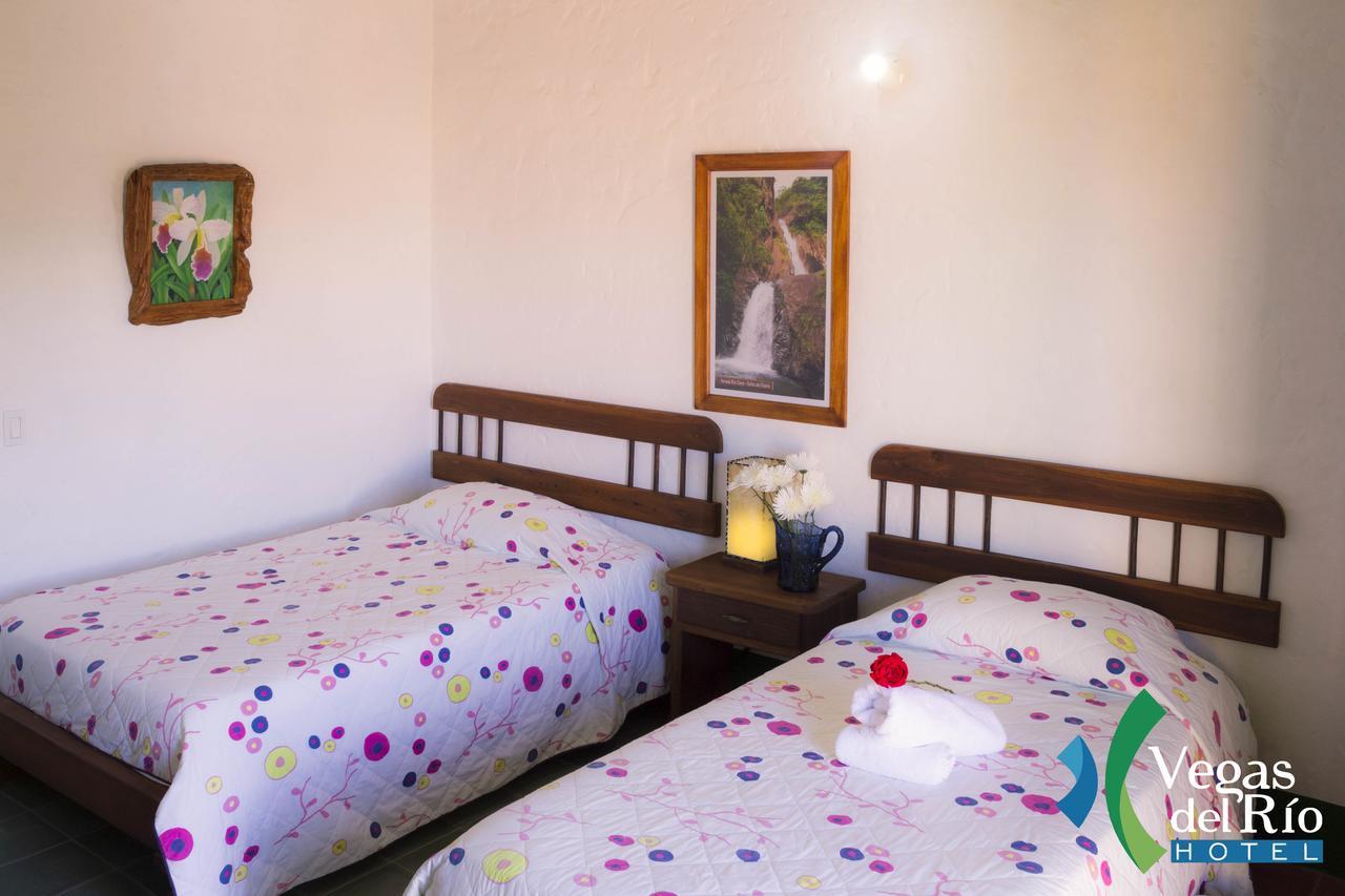 Hotel Vegas Del Rio Támesis Eksteriør billede