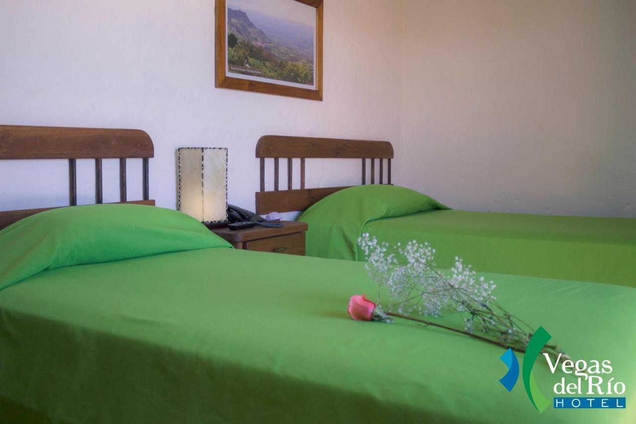 Hotel Vegas Del Rio Támesis Eksteriør billede
