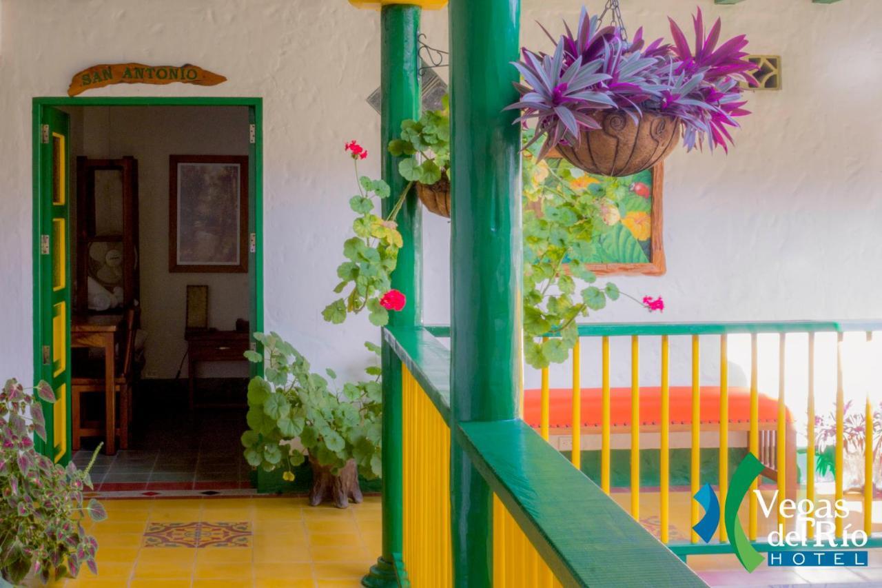 Hotel Vegas Del Rio Támesis Eksteriør billede